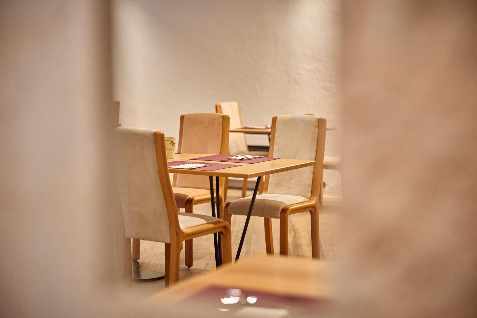 路娜洛萨酒店 马尔切西内 外观 照片
